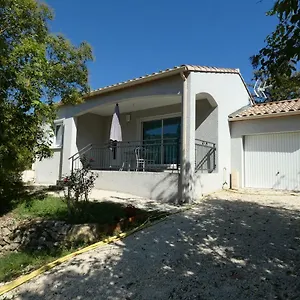 https://les-villas-des-ayres.hotels-rhonealpes.com